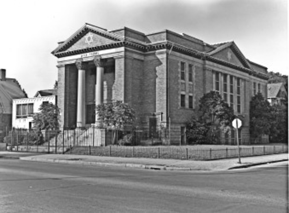 Eldridge Street Synagogue /R.I. Jewish Historical Assoc.